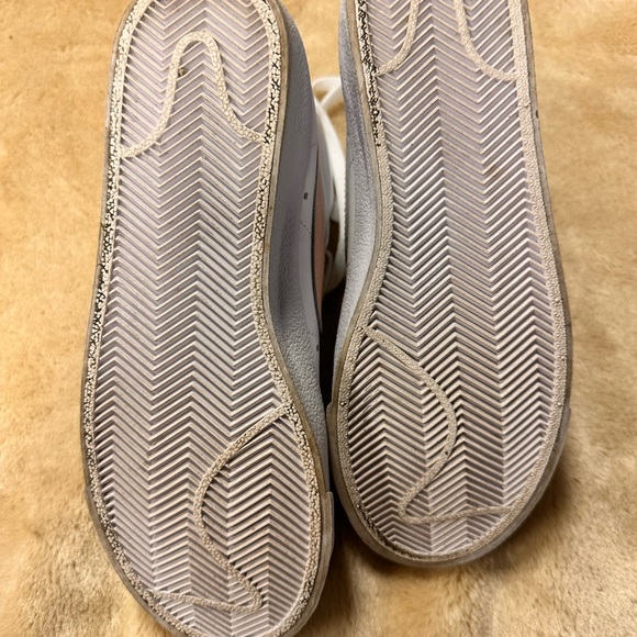 Nike Women’s Blazer Mid White Peach High-Top Sneakers - Soft Pink Swoosh - Picture 6 of 6